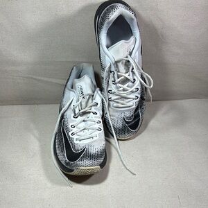 Nike Airmax Infuriate Black and White Shoes Size 12 Men